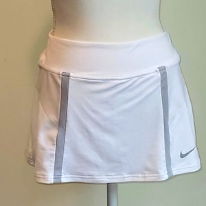 NIKE Small Tennis Skirt